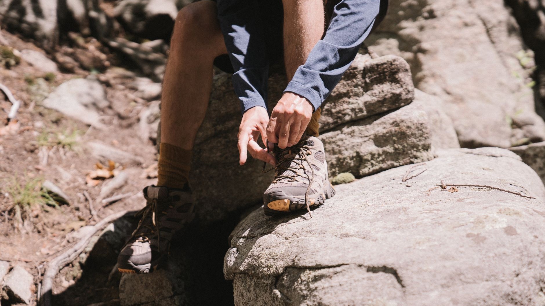 « Je pensais que ce trou en plus ne servait à rien » : pourquoi l'œillet supérieur de vos chaussures de randonnée peut sau...